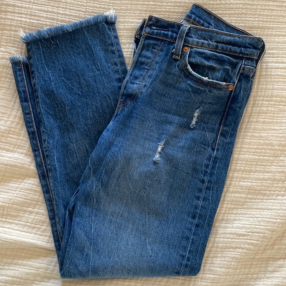 Levi’s straight crop